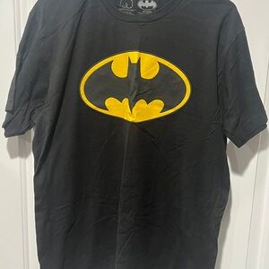 DC Comics Batman Graphic T-Shirt  medium M